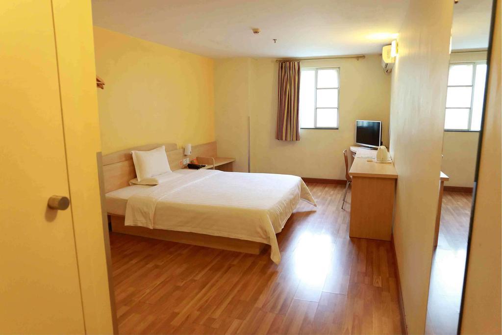 7Days Inn Foshan Coach Terminal Værelse billede