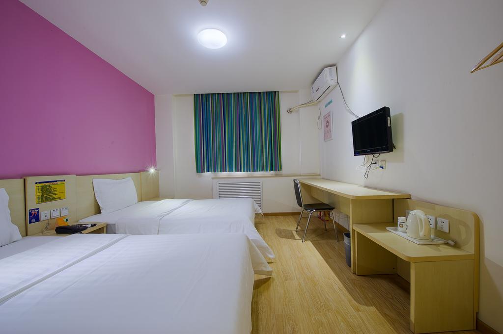 7Days Inn Foshan Coach Terminal Eksteriør billede